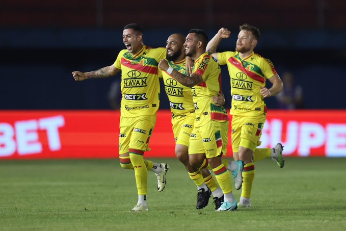 Brusque 3 x 1 Mirassol - Leão erra pênalti e Quadricolor estreia com vitória na Série B