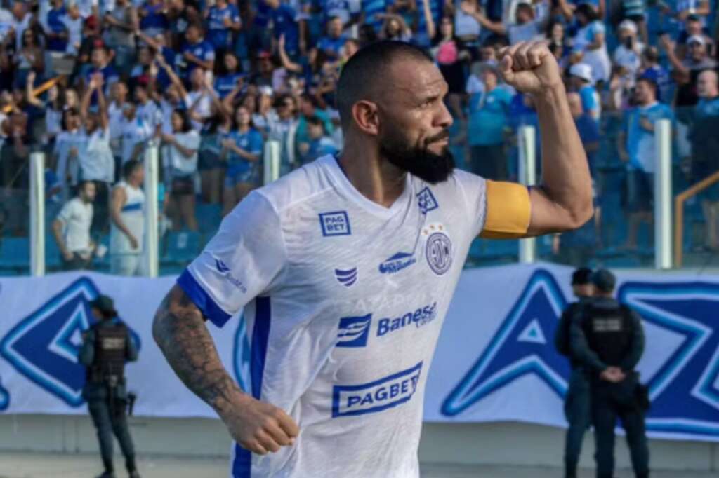 Série C: Confiança anuncia fim de contrato com o zagueiro Adalberto