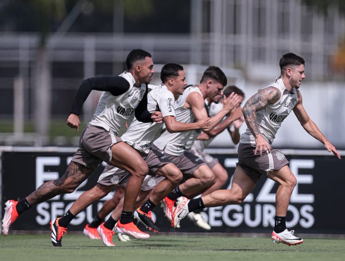 Corinthians encara Nacional PAR pela sul americana