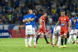 Cruzeiro 3 x 3 Alianza Petrolera-COL - Chuva de gols no começo e vacilo no 2T