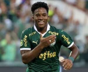 Endrick se despede do Paulistão com 5º título no Palmeiras e 'segurando pressão' para Veiga