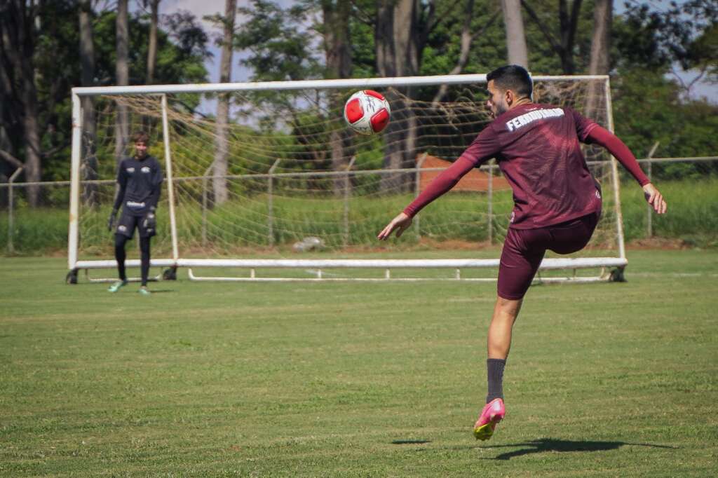 Ferroviária inicia reformulação e libera seis jogadores antes do início da Série C