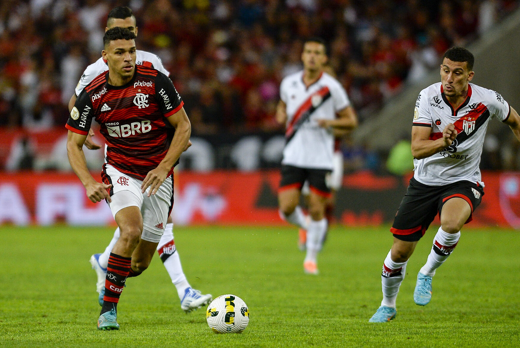 Atlético-GO x Flamengo: onde assistir, escalações e arbitragem!