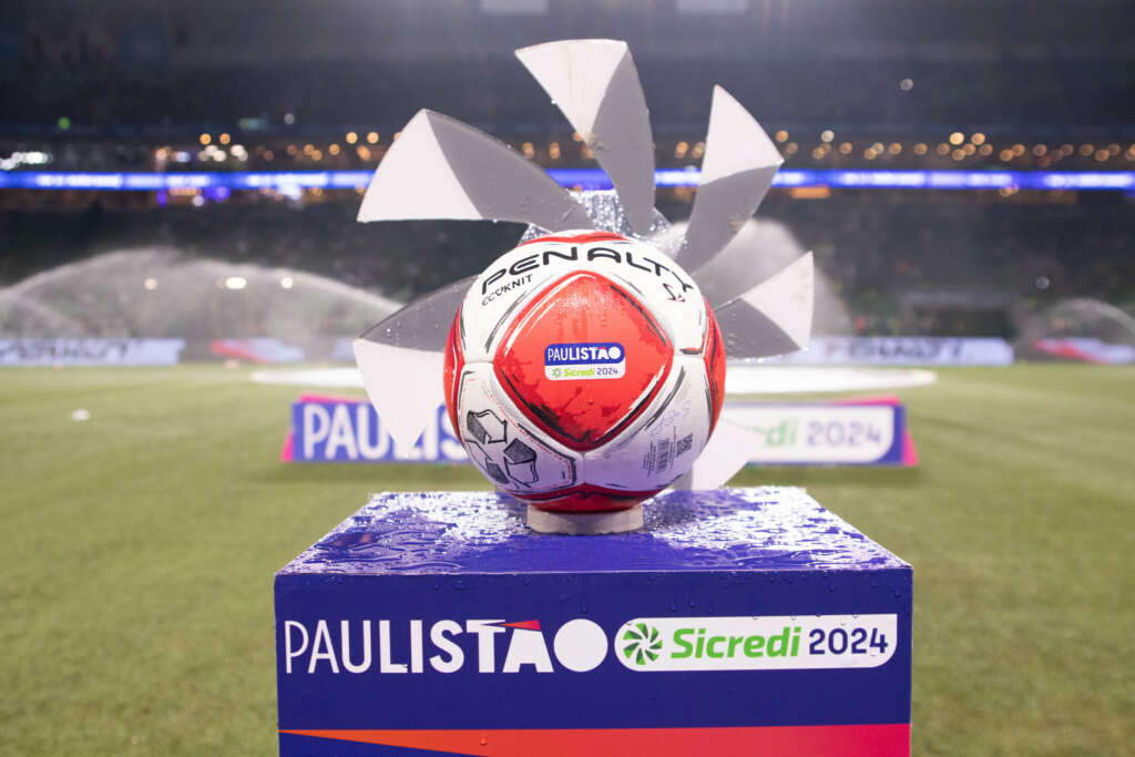 Paulistão: Reciclável, bola da final do Estadual é feita a partir de garrafas pet