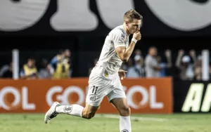 Paulistão: Com desconforto muscular, Julio Furch vira dúvida no Santos para 2º jogo da final