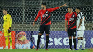 Kaique Rocha cita 'erro 0' na vitória sobre Danubio em 'ano importante' para o Athletico