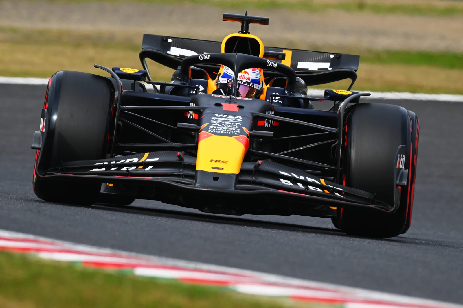 Verstappen conquista a pole no GP do Japão e Red Bull faz dobradinha após dominar treinos livre