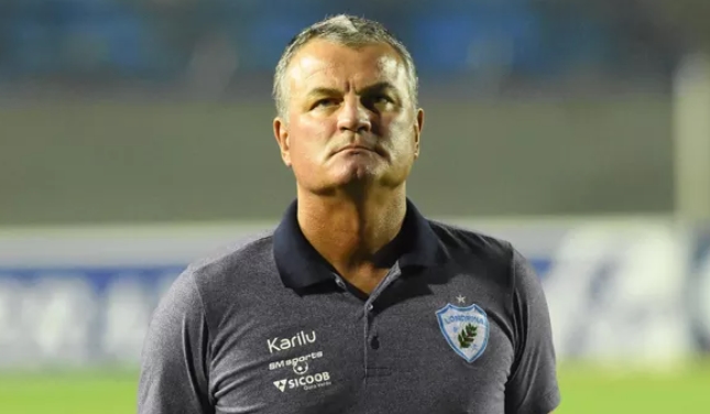 Pernambucano: Mazola Jr e Náutico se aproximam de acerto