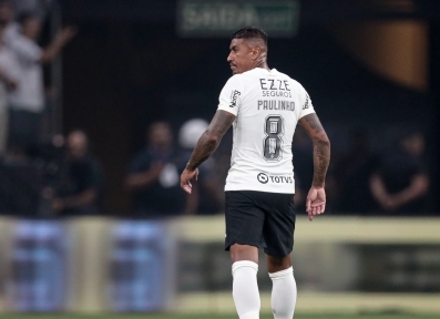 Corinthians inicia preparação e António Oliveira pede cautela com Paulinho