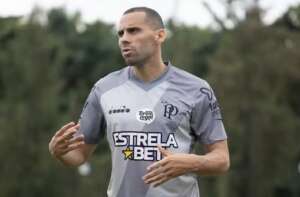 Reforço da Ponte Preta, volante projeta acesso na Série B: 'Garra, luta e entrega'