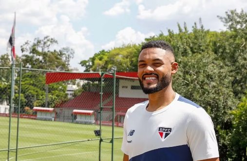 Zagueiro do São Paulo ainda não entrou em campo e contrato vai só até junho