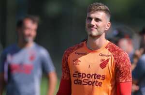 Sportivo Ameliano-PAR x Athletico-PR - Furacão começa trajetória querendo o tri