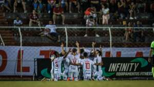 Noroeste 0 x 1 Velo Clube - Galo Vermelho abre vantagem na decisão da Série A2