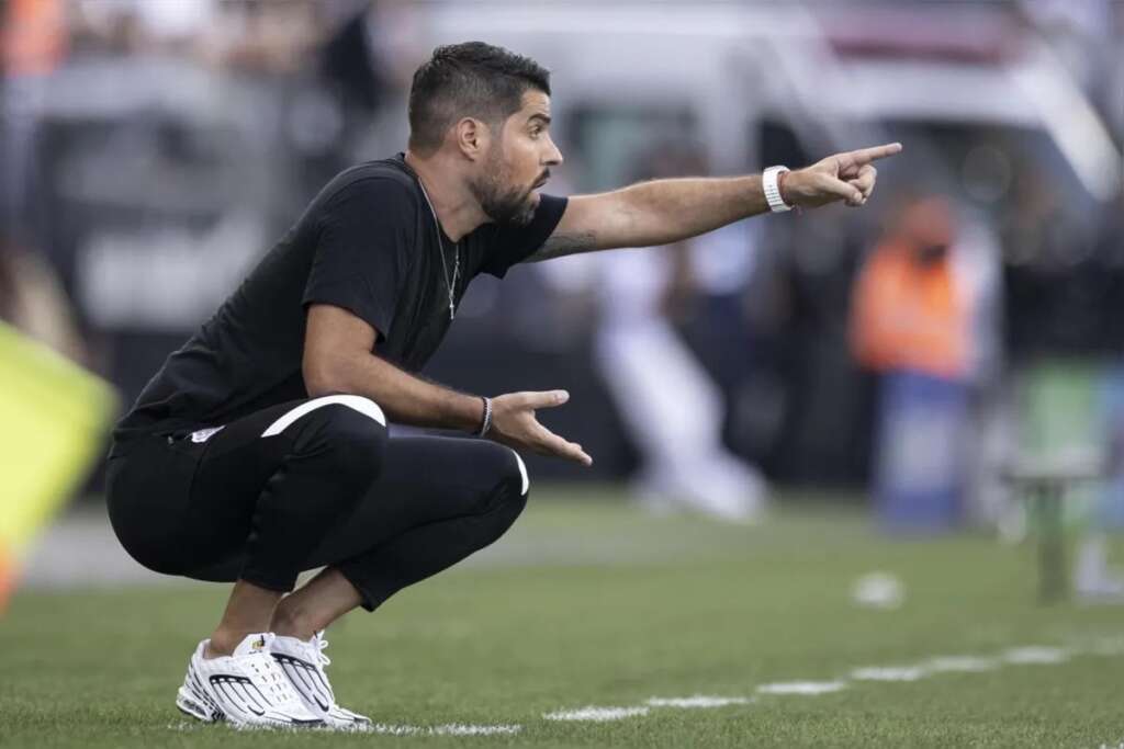 Corinthians encerra preparação para a estreia na Sul-Americana com foco na bola parada
