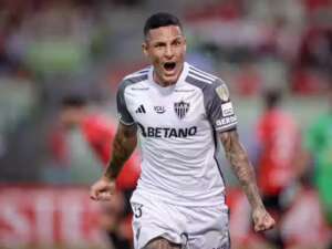 Jogador do Atlético-MG sofre acidente em comemoração de título e provoca Cruzeiro do hospital