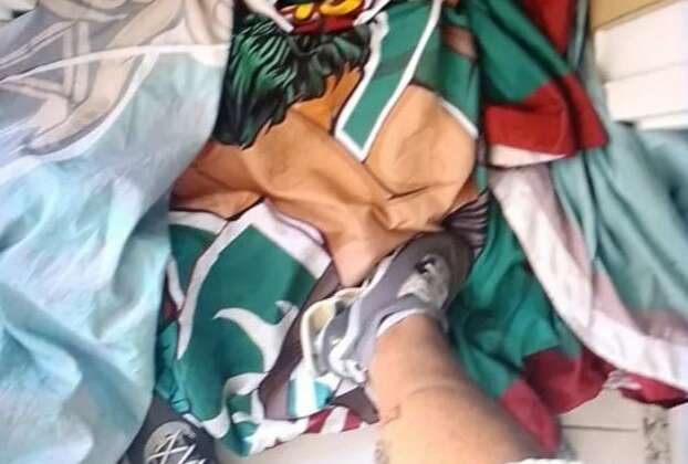 Membro da Gaviões da Fiel rouba bandeira de uma organizada do Fluminense