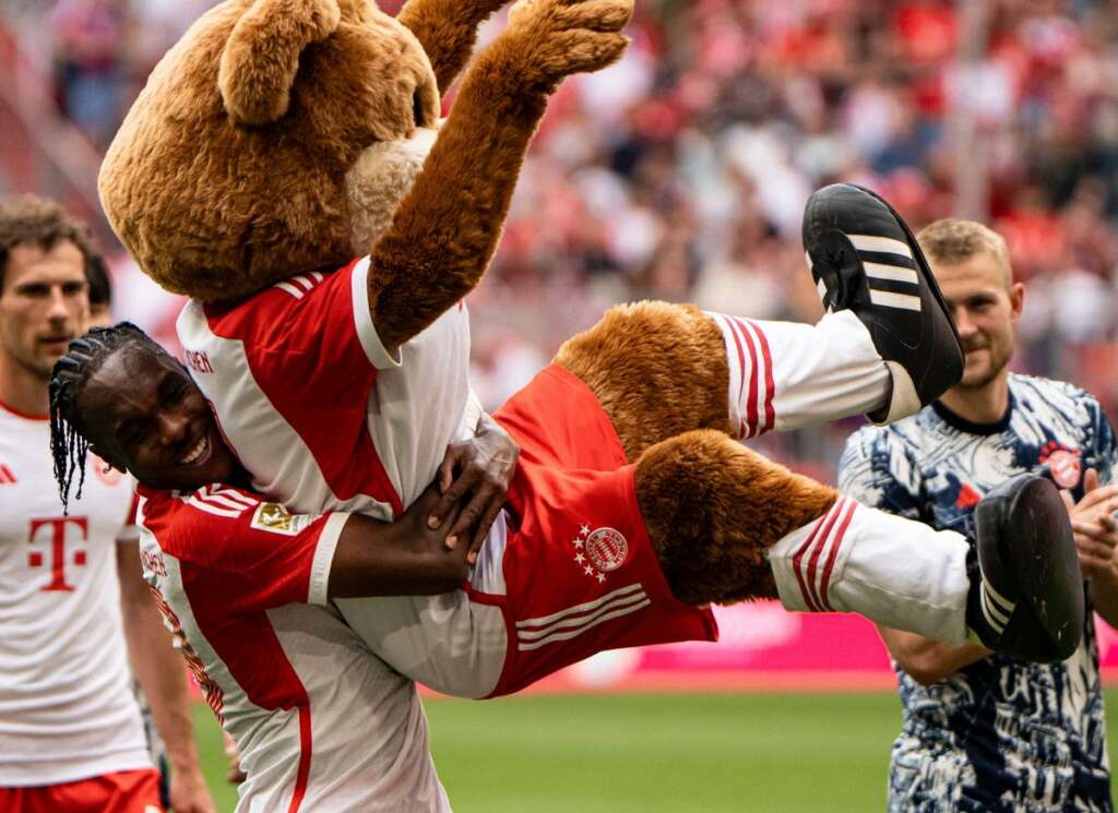 ALEMÃO: Bayern de Munique vence Colônia e adia título do Leverkusen