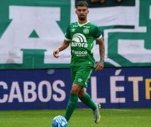 Série B: Amazonas tenta 'roubar' meia da Chapecoense