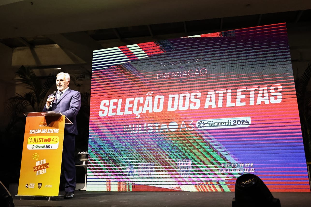 Presidente da SAPESP elogia “organização e comprometimento” em evento de encerramento do Paulista A3
