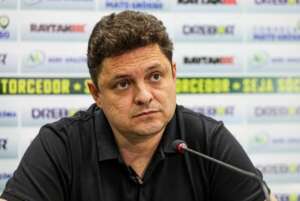 Presidente do Cuiabá admite necessidade de treinador: 'Já devia ter contratado'