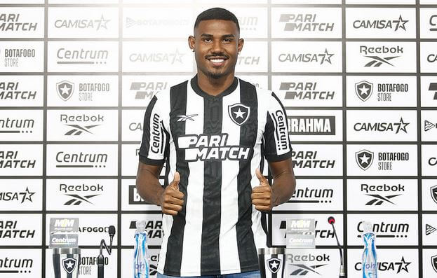 Reforço do Botafogo fala sobre comparações com vencedor do BBB: 'Mandaram memes'