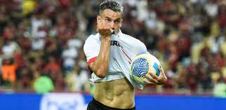 Ferreira aponta má fase do São Paulo: 'Quando o momento não é bom, dão um chute e é gol'
