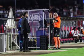 Árbitros vão explicar decisões do VAR para o público no Campeonato Brasileiro