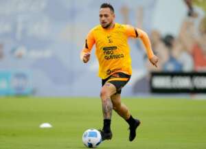 Maycon e Palacios treinam e ficam mais próximos de reforçar o Corinthians