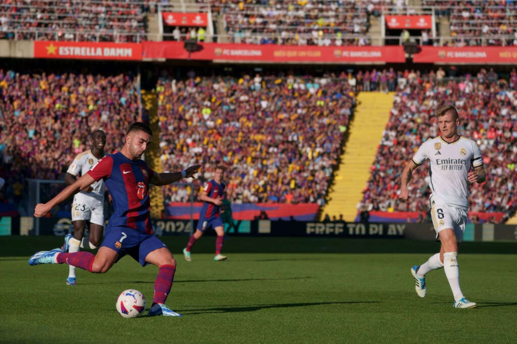 Espanhol: Real Madrid briga pelo título; Barcelona segue no páreo