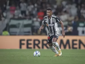 Negociando com Rodrigo Caio, Grêmio anuncia zagueiro do Atlético-MG até 2026