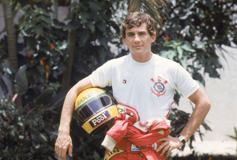 Senna é celebrado por Corinthians, seu time de coração, e pelos adversários