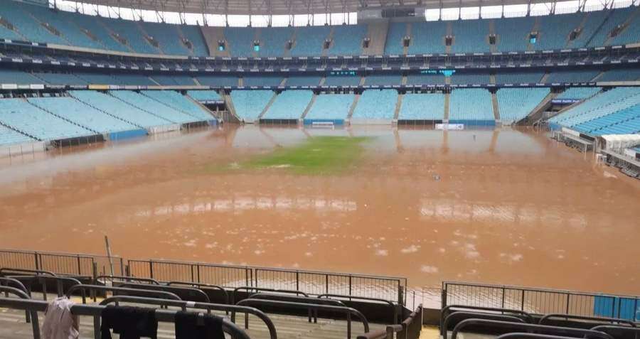 Arena do Grêmio e Beira-Rio inundados. Veja as imagens!