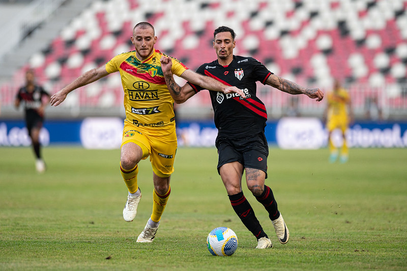 Atlético-GO x Brusque - Dragão busca confirmar vantagem na Copa do Brasil