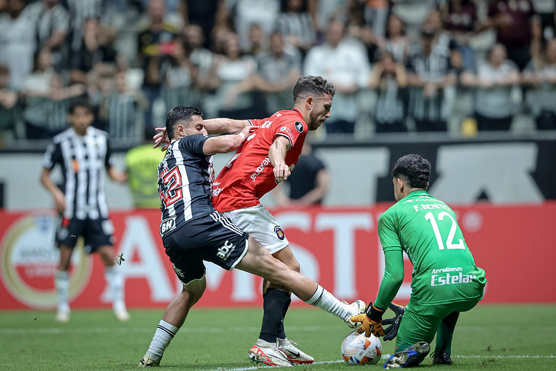 Atletico MG vence Caracas e garante lideranca da Libertadores 10