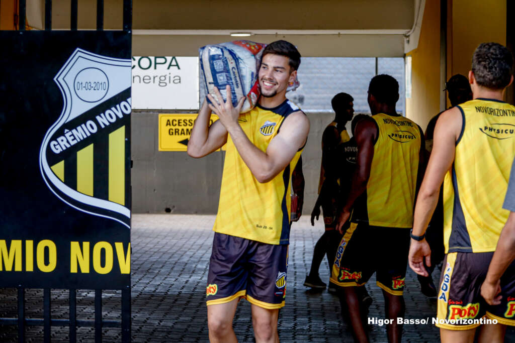 Novorizontino envia carreta de donativos para famílias de Canoas, no Rio Grande do Sul 2 CARREGAMENTO 5 scaled 1