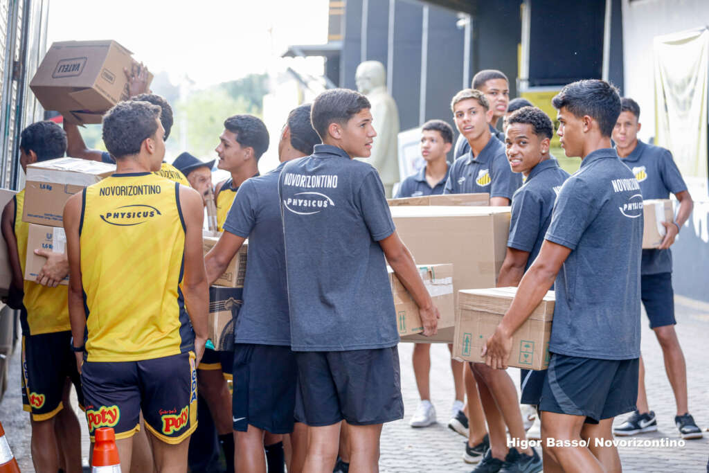 Novorizontino envia carreta de donativos para famílias de Canoas, no Rio Grande do Sul 7 CARREGAMENTO scaled 1