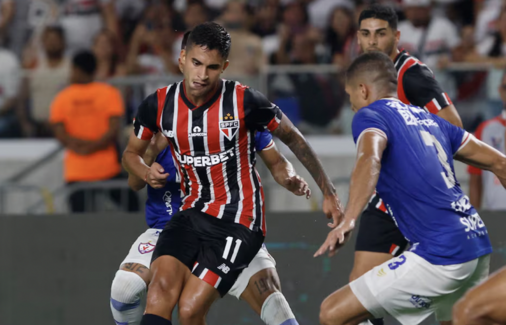 Braga promete Águia competindo no Morumbi e exalta São Paulo: 'Nível Série A'