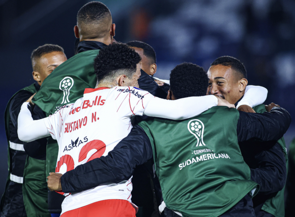 Sportivo Luqueño-PAR 2 x 3 Red Bull Bragantino – Cleiton falha feio, mas Massa Bruta vence