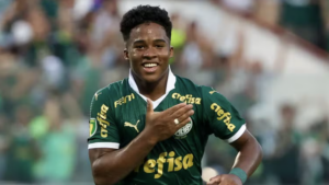 Endrick revela como herdou a camisa 9 do Palmeiras: 'Ele ganhou o meu coração'