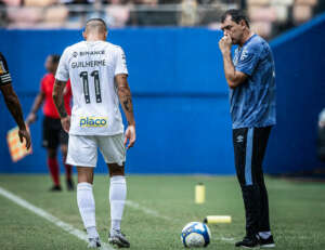 Série B: Carille estuda alterações no Santos depois de derrota em Manaus