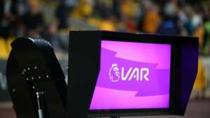 Inglês: Fim do VAR? Clubes vão votar para decidir se a ferramenta será descartada