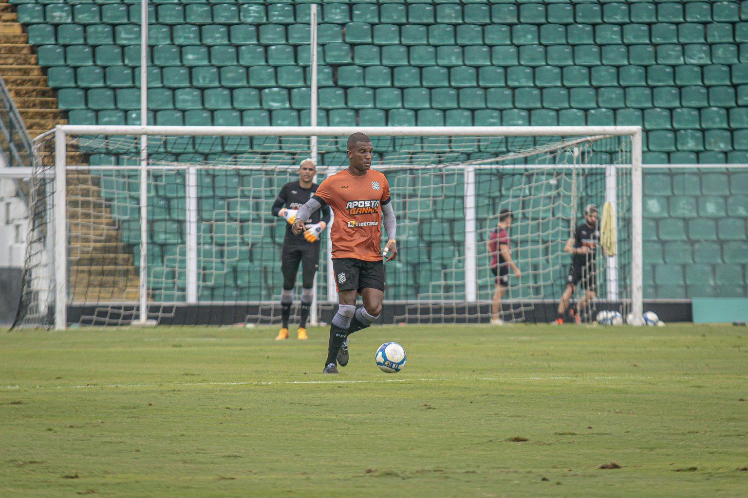 Série C: Figueirense tem problemas para maratona fora de casa e quer seguir no G-8