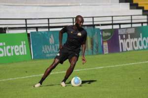 Recém contratado, meia do Criciúma projeta duelo contra o Bahia pela Copa do Brasil