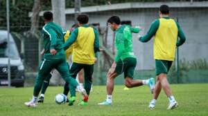 Goiás tem problemas na lateral-esquerda e terá que improvisar para voltar a vencer na Série B