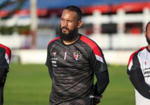 Série C: Goleiro do Ferroviário-CE ressalta confiança no grupo e acredita em vitória contra o ABC