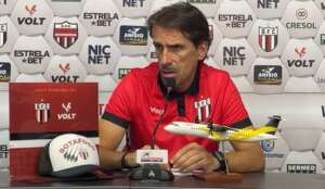 Balançando, Paulo Gomes fala da derrota do Botafogo. Veja!