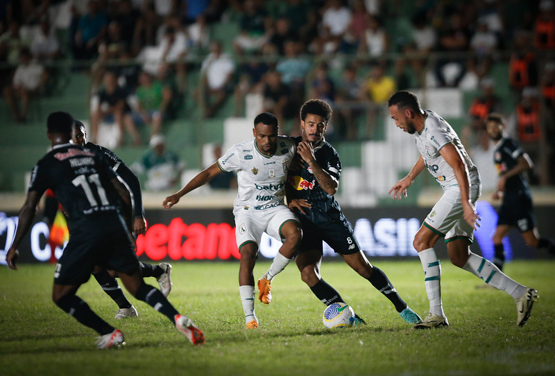 Red Bull Bragantino encara o Sousa na Copa do Brasil