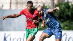 Carille observa reservas do Santos em jogo-treino e Nonato foca na sequência da Série B
