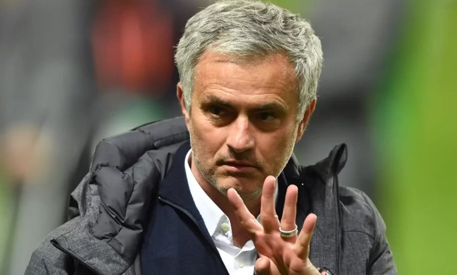 Candidato à presidência do Fenerbahçe diz ter acordo com Mourinho