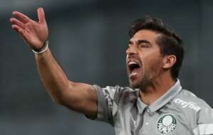 Lugano critica declaração de Abel após derrota e dispara: 'A responsabilidade nunca é dele'